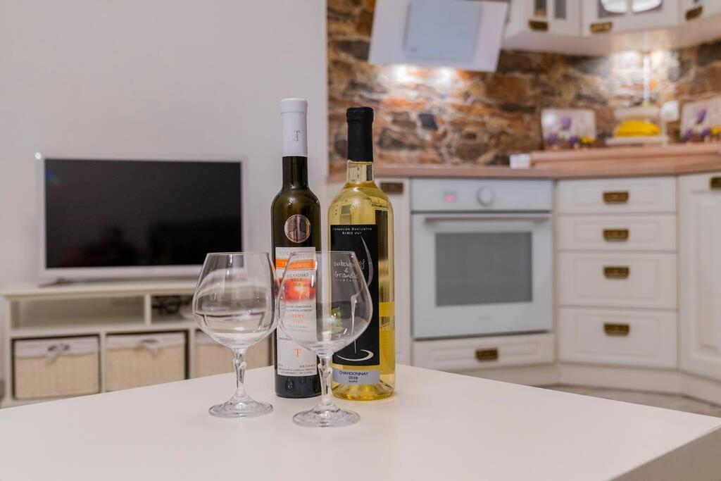 Provensálsky Rodinný Apartmán Mandolina Bojnice Exterior foto